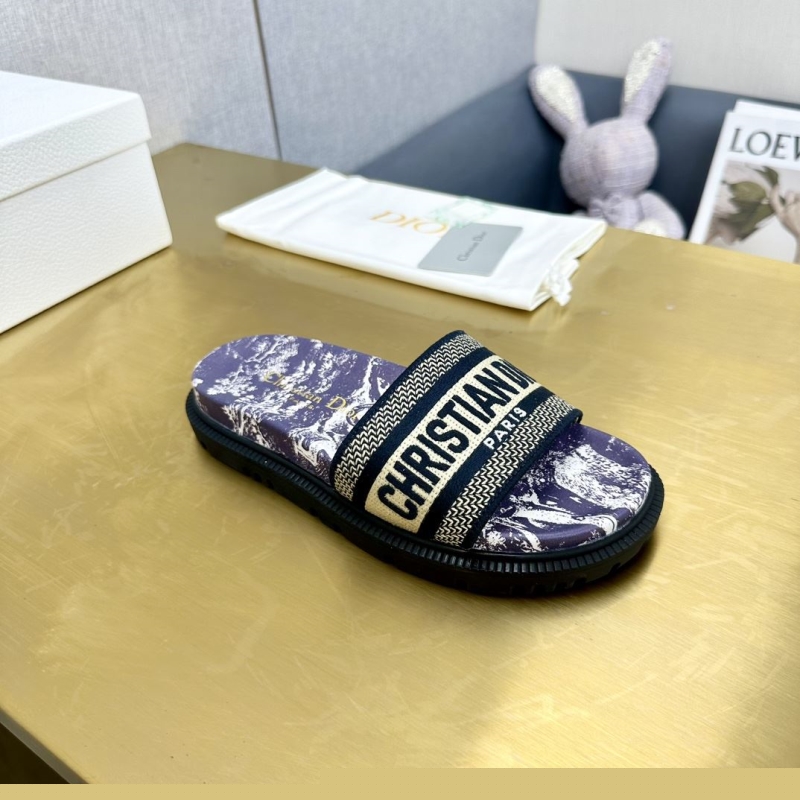 ch**an D*or slippers